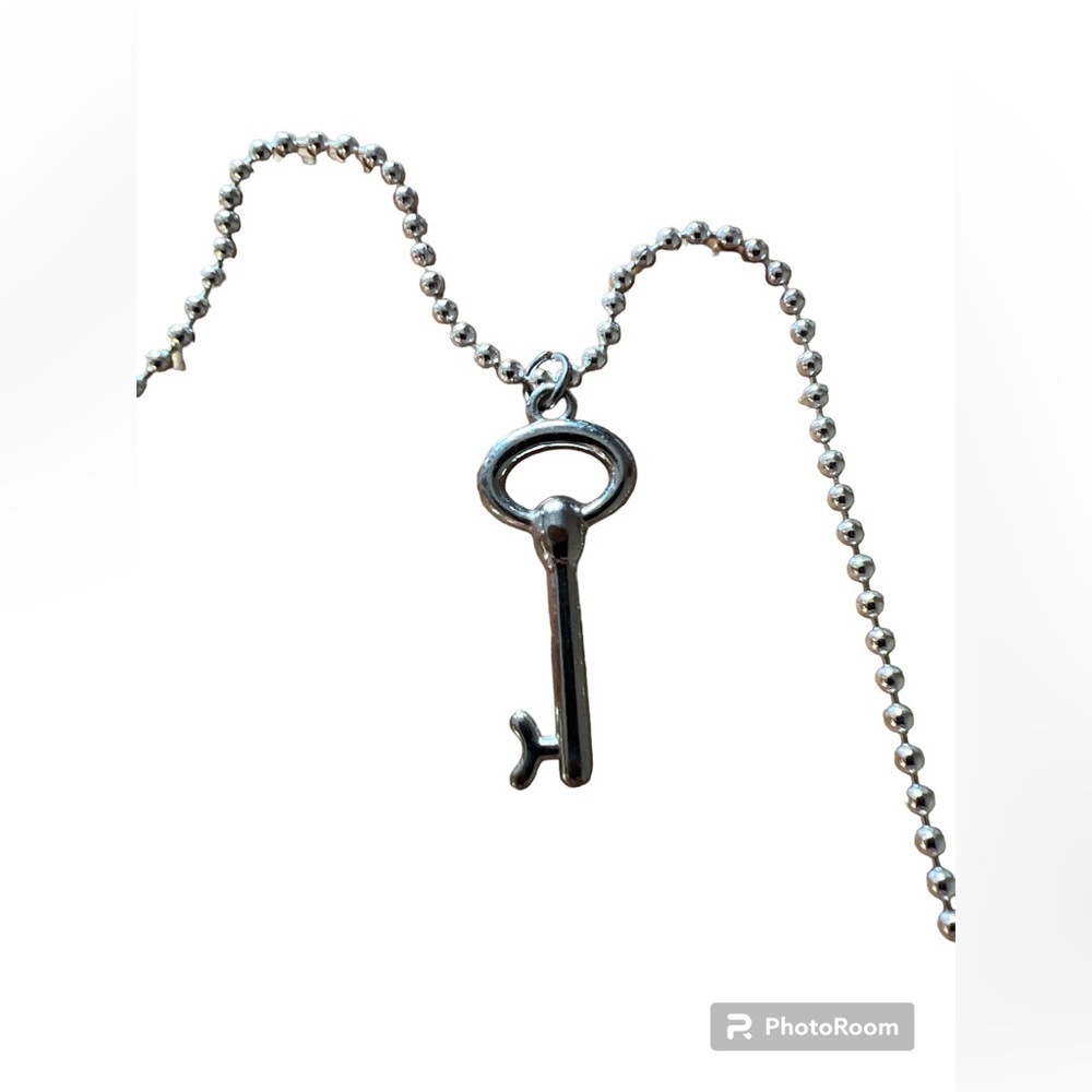 Key necklace